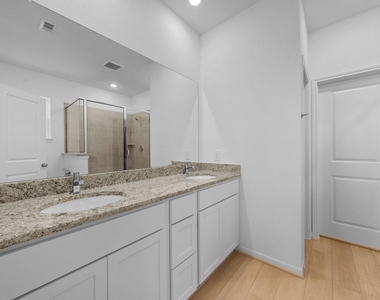 18006 Lasso Mills Drive - Photo Thumbnail 11