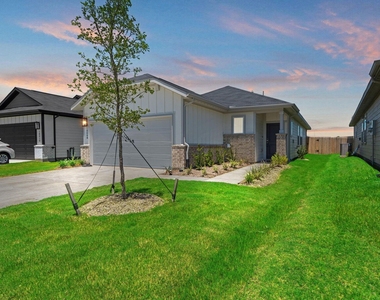 18006 Lasso Mills Drive - Photo Thumbnail 23