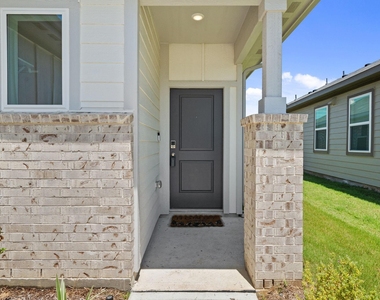 18006 Lasso Mills Drive - Photo Thumbnail 22