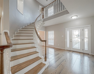 16 Marietta Court - Photo Thumbnail 8