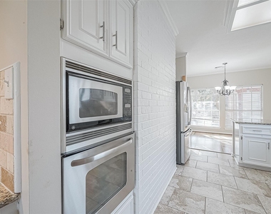 16 Marietta Court - Photo Thumbnail 11