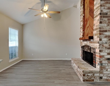 4734 Lost Lake Lane - Photo Thumbnail 2
