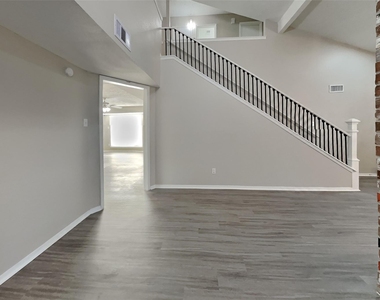 4734 Lost Lake Lane - Photo Thumbnail 6