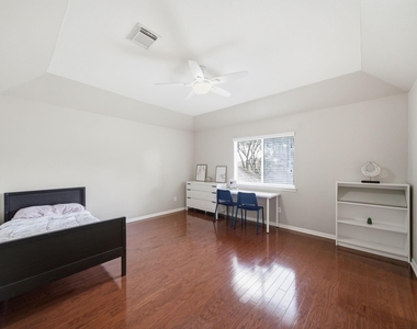 4418 Ruttand Park Lane - Photo Thumbnail 20