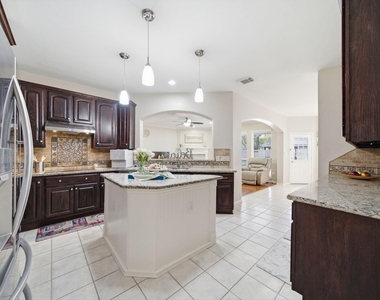 4418 Ruttand Park Lane - Photo Thumbnail 10