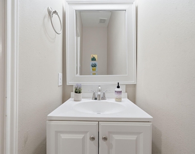 4418 Ruttand Park Lane - Photo Thumbnail 26