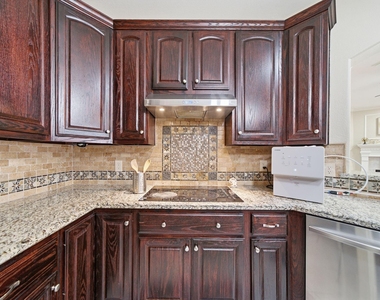 4418 Ruttand Park Lane - Photo Thumbnail 12