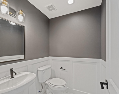 1108 Brooks Street - Photo Thumbnail 11