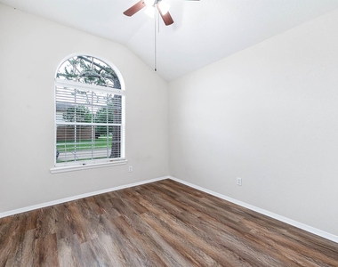 103 Avocado Street - Photo Thumbnail 17