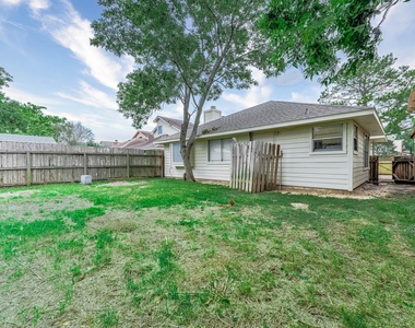 103 Avocado Street - Photo Thumbnail 19