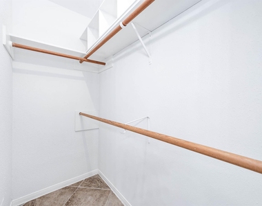 103 Avocado Street - Photo Thumbnail 14