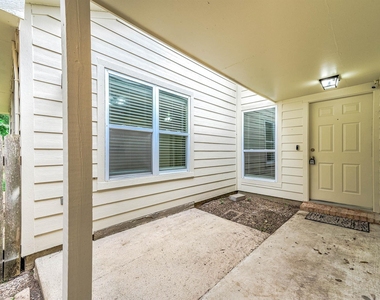 103 Avocado Street - Photo Thumbnail 4