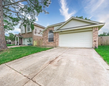 103 Avocado Street - Photo Thumbnail 2