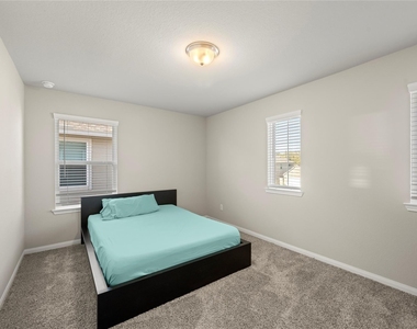 618 Ellwood Terrace Lane - Photo Thumbnail 14