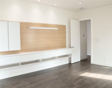 5403 Tocayo Place - Photo Thumbnail 15