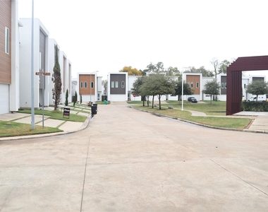5403 Tocayo Place - Photo Thumbnail 3