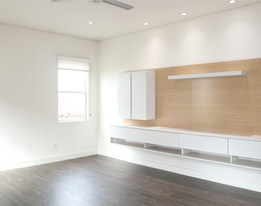 5403 Tocayo Place - Photo Thumbnail 16