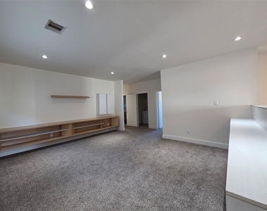5403 Tocayo Place - Photo Thumbnail 28