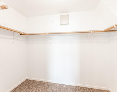 24515 Cornell Park Lane - Photo Thumbnail 14