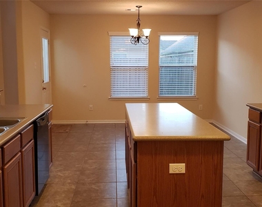9923 Yearling Place - Photo Thumbnail 10