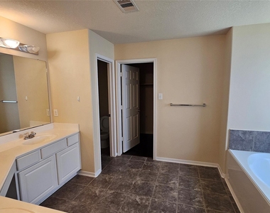 9923 Yearling Place - Photo Thumbnail 29