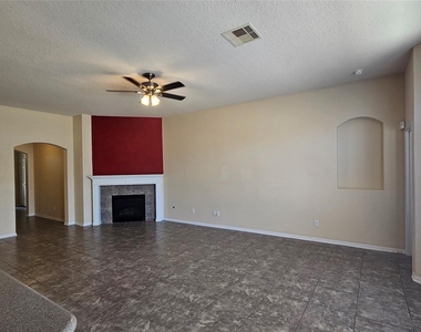 9923 Yearling Place - Photo Thumbnail 15