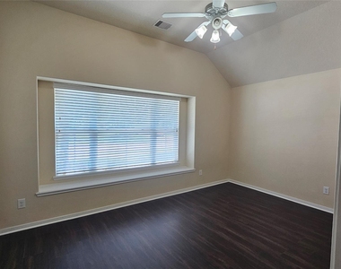 9923 Yearling Place - Photo Thumbnail 2