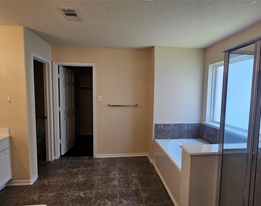 9923 Yearling Place - Photo Thumbnail 28