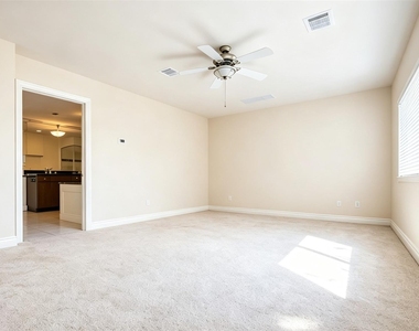 3411 Clearview Circle - Photo Thumbnail 4