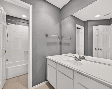 16411 Canyon Chase Drive - Photo Thumbnail 43