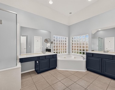 16411 Canyon Chase Drive - Photo Thumbnail 30