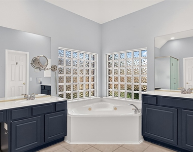 16411 Canyon Chase Drive - Photo Thumbnail 31