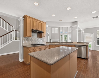 16411 Canyon Chase Drive - Photo Thumbnail 18