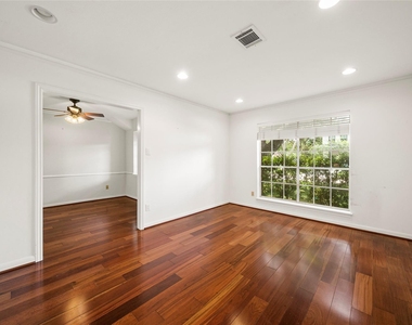 12502 Queensbury Lane - Photo Thumbnail 2