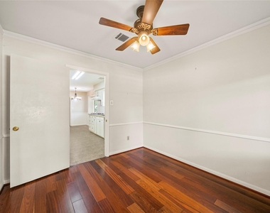 12502 Queensbury Lane - Photo Thumbnail 10