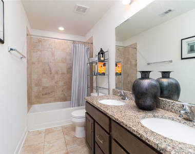 15706 Easton Gate Lane - Photo Thumbnail 22