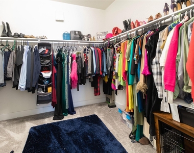 15706 Easton Gate Lane - Photo Thumbnail 19