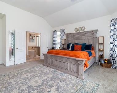 15706 Easton Gate Lane - Photo Thumbnail 16