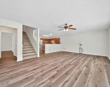18103 Dardanelles Court - Photo Thumbnail 8