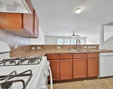 18103 Dardanelles Court - Photo Thumbnail 5