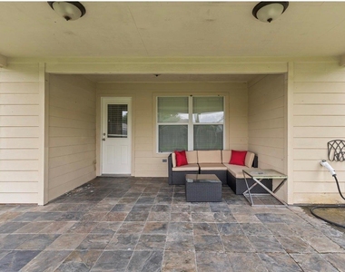 7115 Northchase Lane - Photo Thumbnail 21