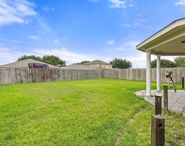 7115 Northchase Lane - Photo Thumbnail 22