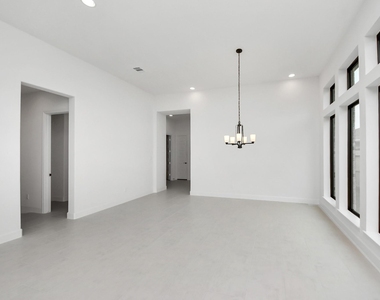 8706 Incandesce Rise Drive - Photo Thumbnail 9