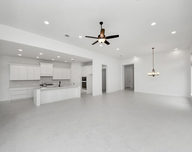 8706 Incandesce Rise Drive - Photo Thumbnail 14