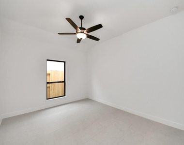 8706 Incandesce Rise Drive - Photo Thumbnail 42