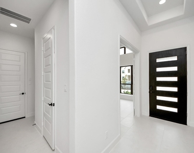 8706 Incandesce Rise Drive - Photo Thumbnail 3