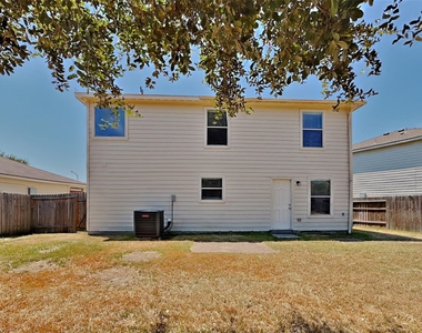 4294 Medina River Loop - Photo Thumbnail 17