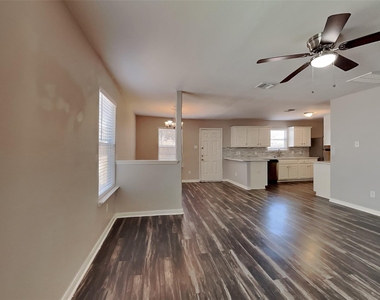 4294 Medina River Loop - Photo Thumbnail 1