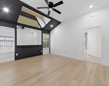 1410 Lexington Boulevard - Photo Thumbnail 18