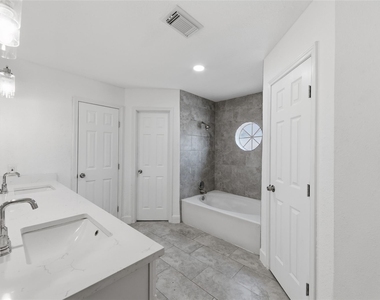 1410 Lexington Boulevard - Photo Thumbnail 20